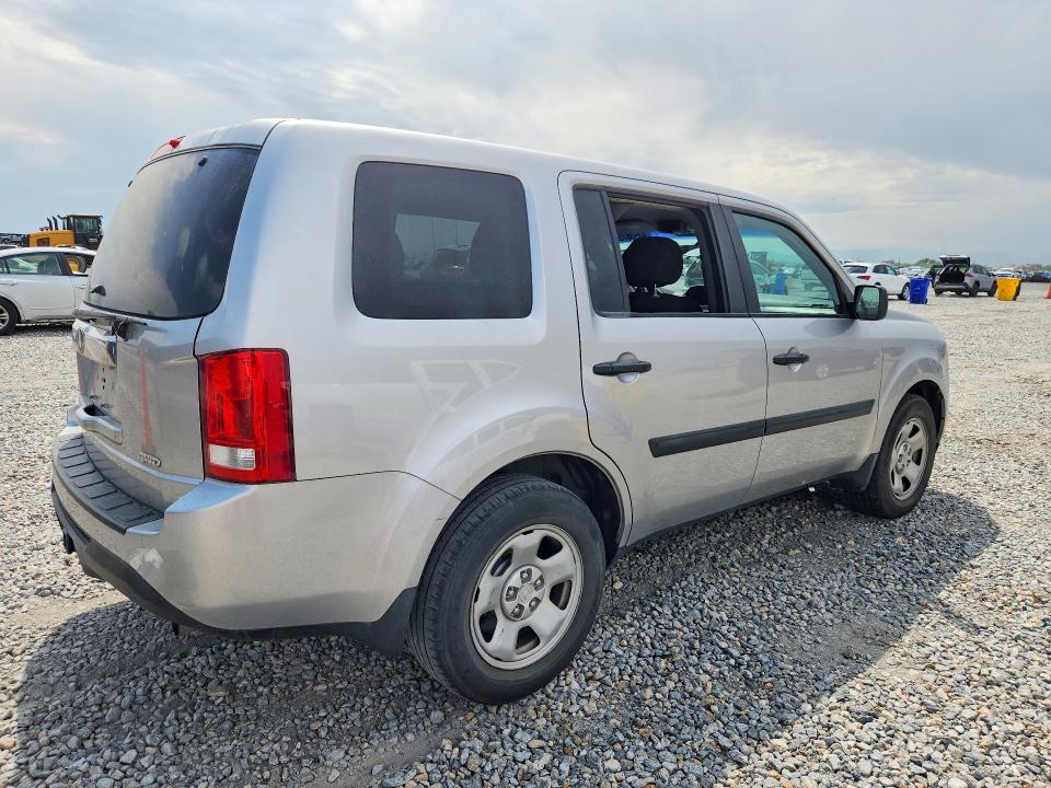 Photo 3 from auction – 2015 HONDA PILOT with VIN 5FNYF4H25FB042995