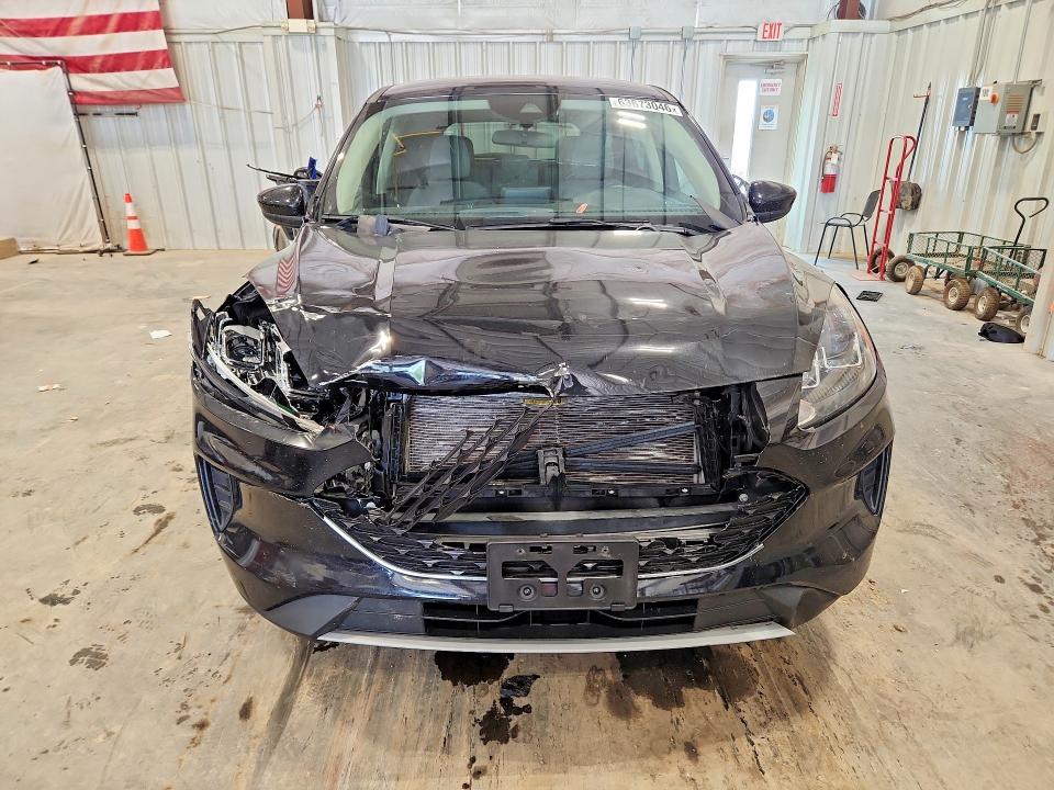 Photo 5 from auction – 2020 FORD ESCAPE with VIN 1FMCU0G6XLUA96174