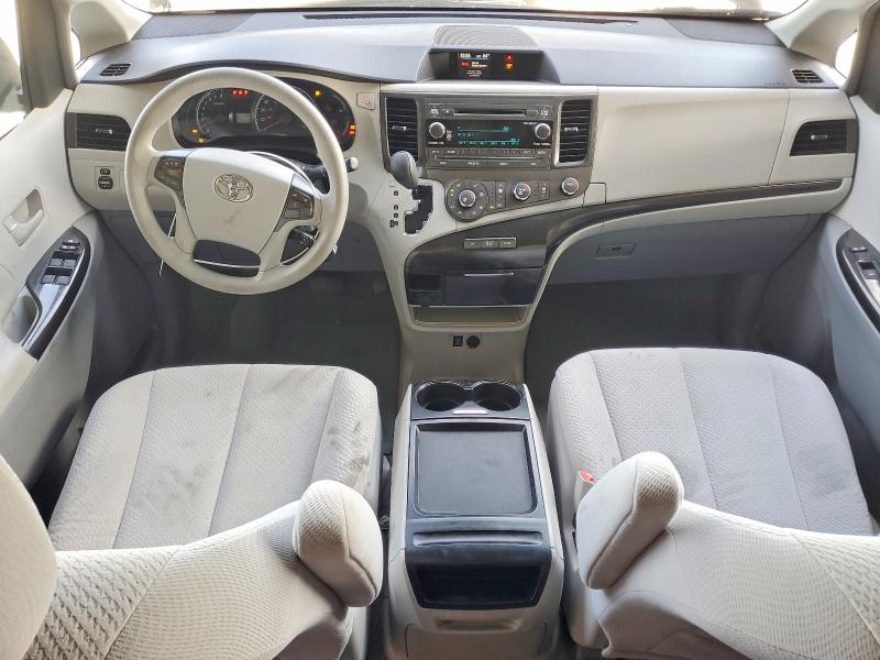 Photo 8 from auction – 2011 TOYOTA SIENNA with VIN 5TDKK3DC9BS048282