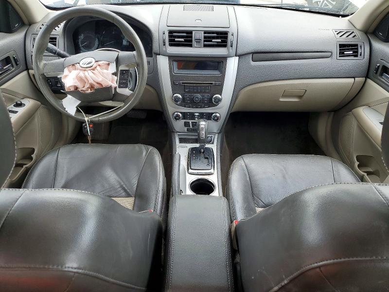 Photo 8 from auction – 2010 MERCURY MILAN with VIN 3MEHM0JG6AR642192