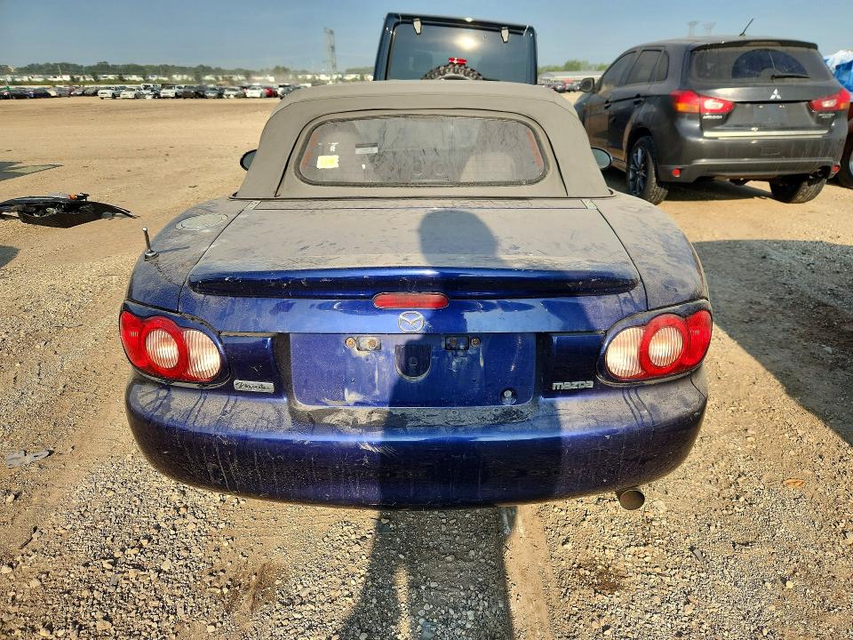 Photo 6 from auction – 2003 MAZDA MX-5 MIATA with VIN JM1NB353930305098