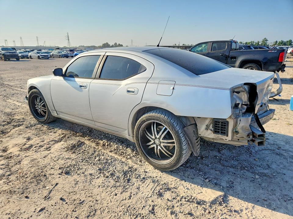 Photo 2 from auction – 2008 DODGE CHARGER with VIN 2B3LA43R88H209619
