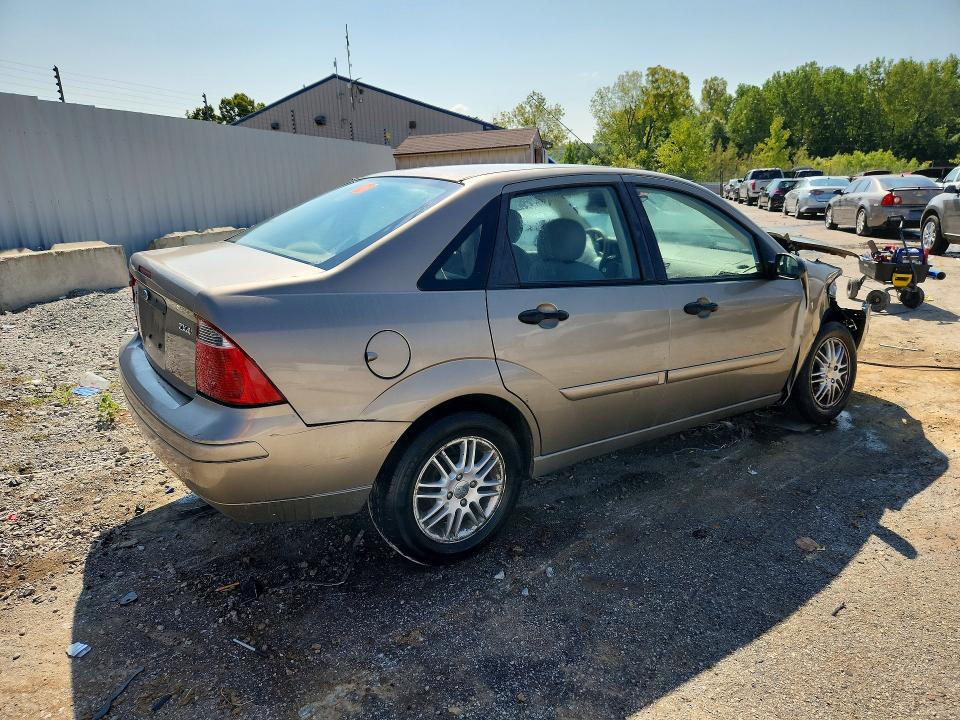 Photo 3 from auction – 2005 FORD FOCUS with VIN 1FAFP34N05W303867