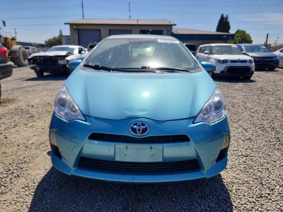 Photo 5 from auction – 2013 TOYOTA PRIUS C with VIN JTDKDTB33D1051577