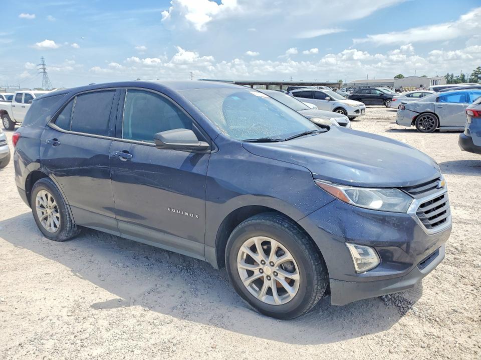 Photo 4 from auction – 2018 CHEVROLET EQUINOX with VIN 3GNAXHEV4JS553268