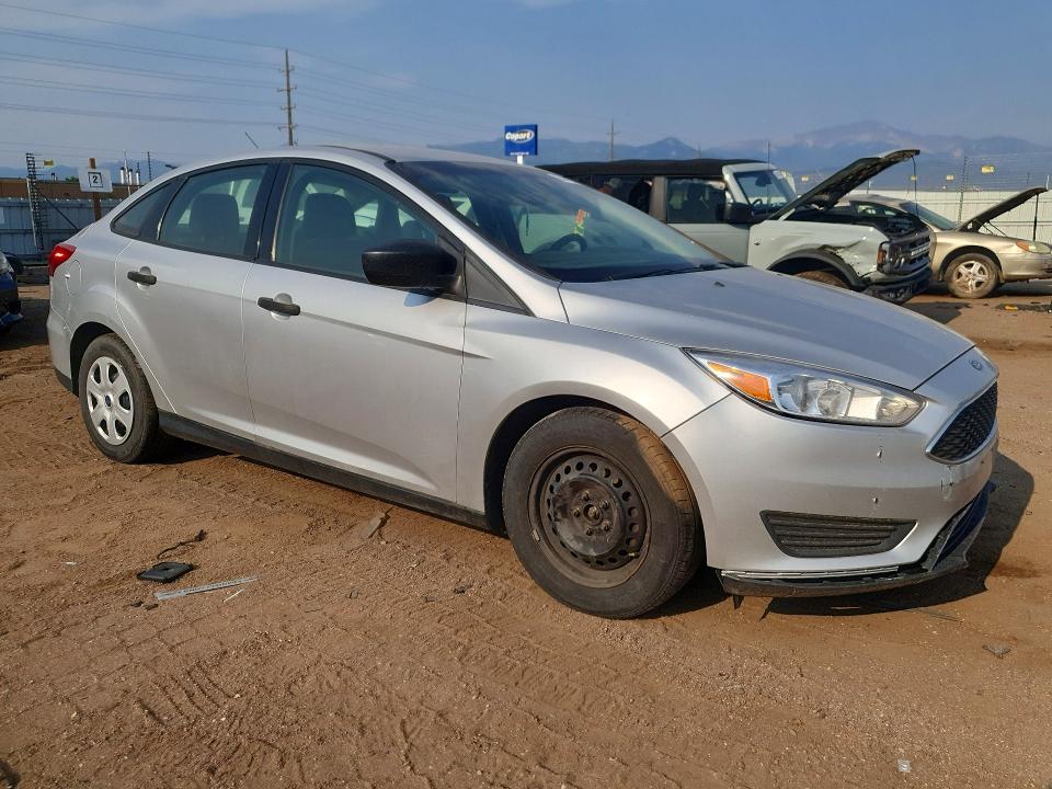 Photo 4 from auction – 2017 FORD FOCUS with VIN 1FADP3E25HL328958