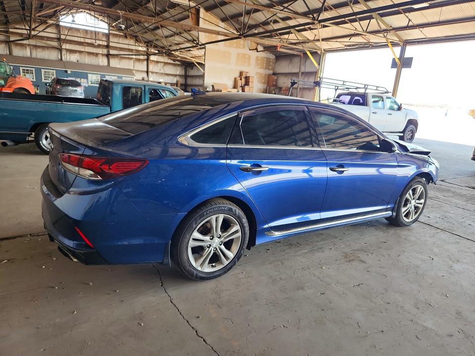 Photo 3 from auction – 2019 HYUNDAI SONATA with VIN 5NPE34AF3KH799477