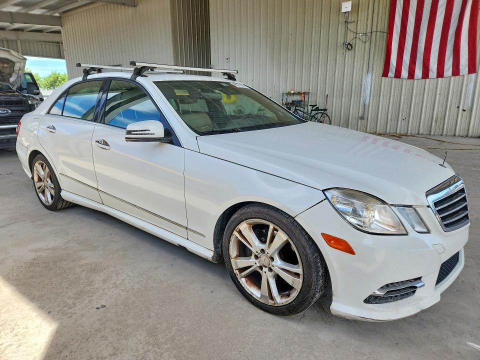 Photo 4 from auction – 2013 MERCEDES-BENZ E with VIN WDDHF5KB2DA707006