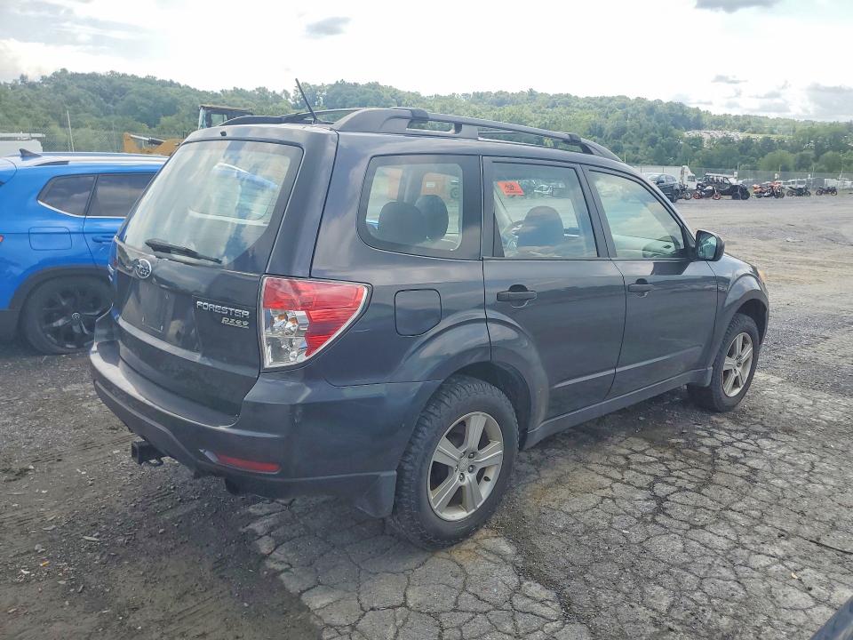 Photo 3 from auction – 2011 SUBARU FORESTER with VIN JF2SHABC5BG705791