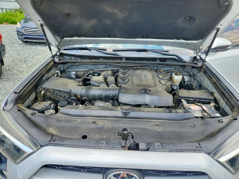 Photo 12 from auction – 2017 TOYOTA 4RUNNER with VIN JTEZU5JRXH5160385