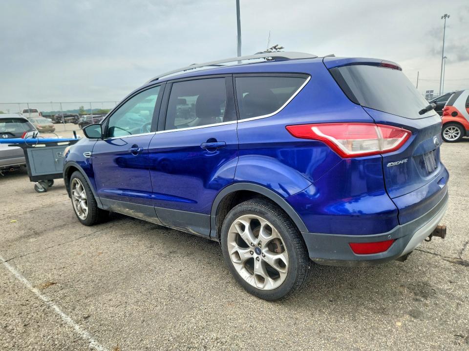 Photo 2 from auction – 2013 FORD ESCAPE with VIN 1FMCU9J9XDUD91557