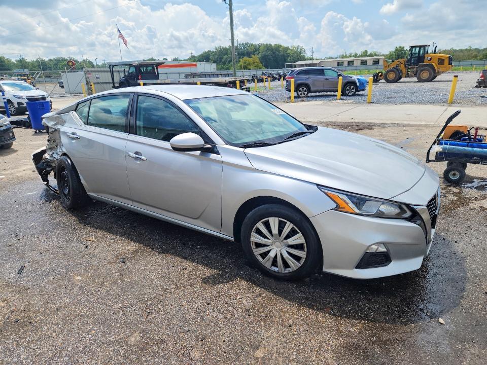 Photo 4 from auction – 2021 NISSAN ALTIMA with VIN 1N4BL4BV4MN382046