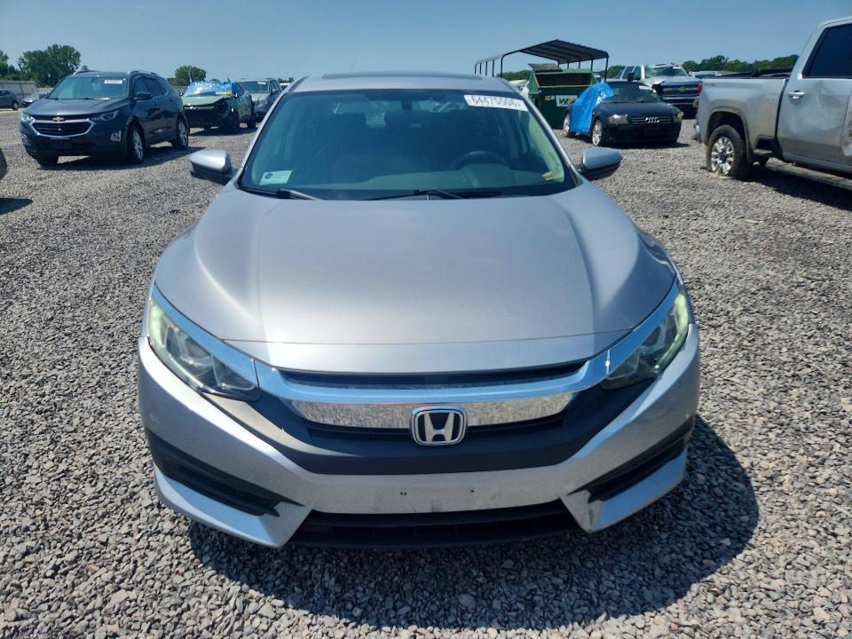 Photo 5 from auction – 2018 HONDA CIVIC with VIN 19XFC2F71JE002608
