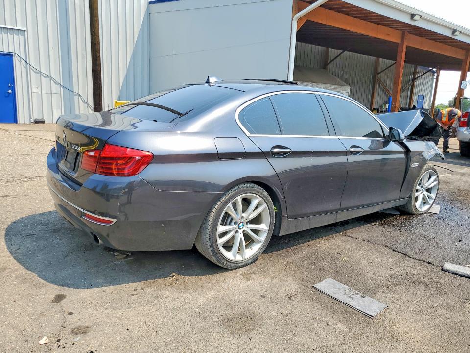 Photo 3 from auction – 2016 BMW 535 with VIN WBA5B3C50GG259370