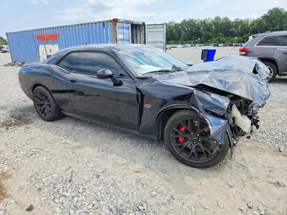 Photo 4 from auction – 2016 DODGE CHALLENGER with VIN 2C3CDZDJ3GH117543