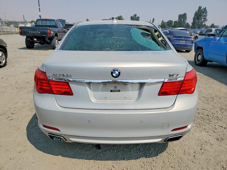 Photo 6 from auction – 2012 BMW 750 with VIN WBAKB8C57CC964118