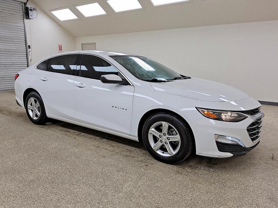 Photo 4 from auction – 2023 CHEVROLET MALIBU with VIN 1G1ZD5ST4PF177943