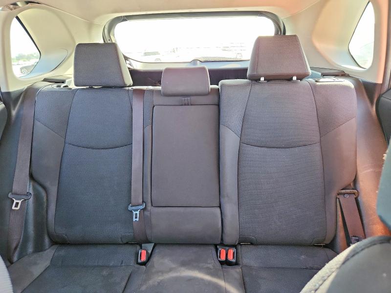 Photo 10 from auction – 2019 TOYOTA RAV4 with VIN JTMH1RFVXKD004740