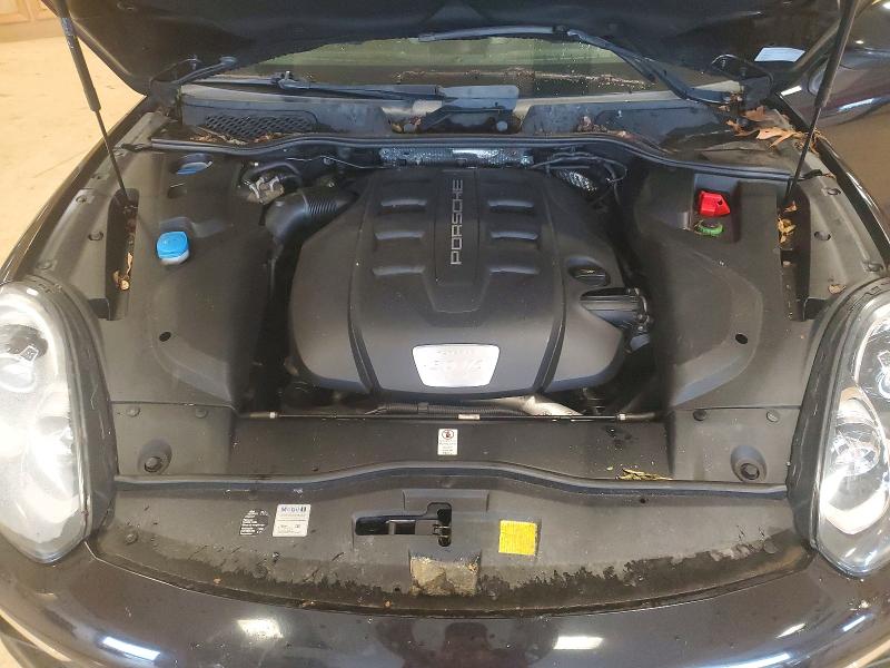 Photo 12 from auction – 2015 PORSCHE CAYENNE with VIN WP1AF2A26FLA32553
