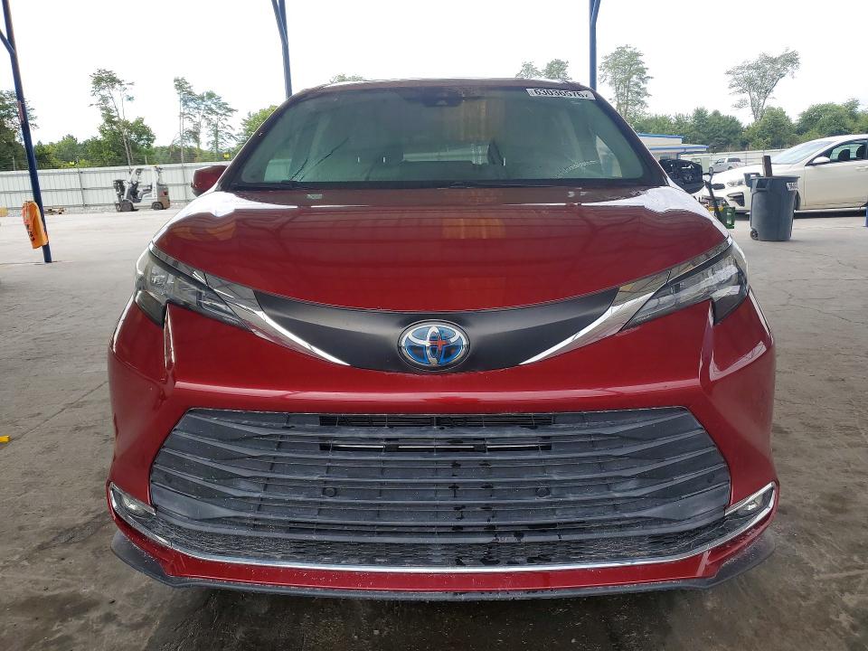 Photo 5 from auction – 2021 TOYOTA SIENNA with VIN 5TDYRKEC9MS009581
