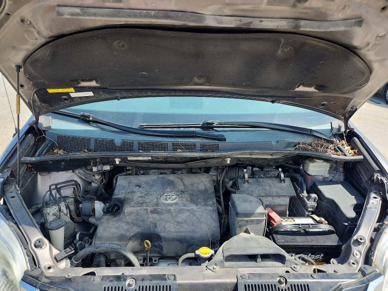 Photo 12 from auction – 2014 TOYOTA SIENNA with VIN 5TDJK3DC0ES087102