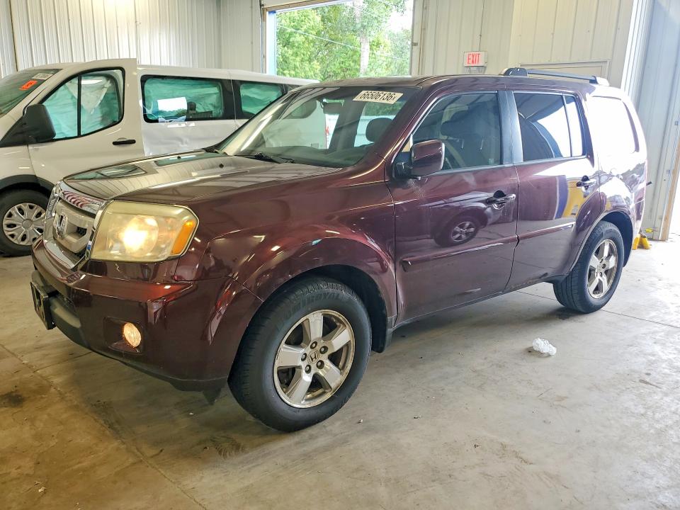 HONDA PILOT 2011 with VIN 5FNYF4H64BB008057 - Photo from auction