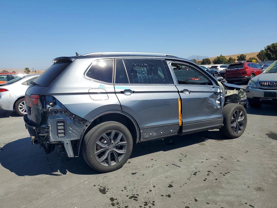 Снимка 3 от търг – 2024 VOLKSWAGEN TIGUAN с VIN 3VVNB7AX4RM050674