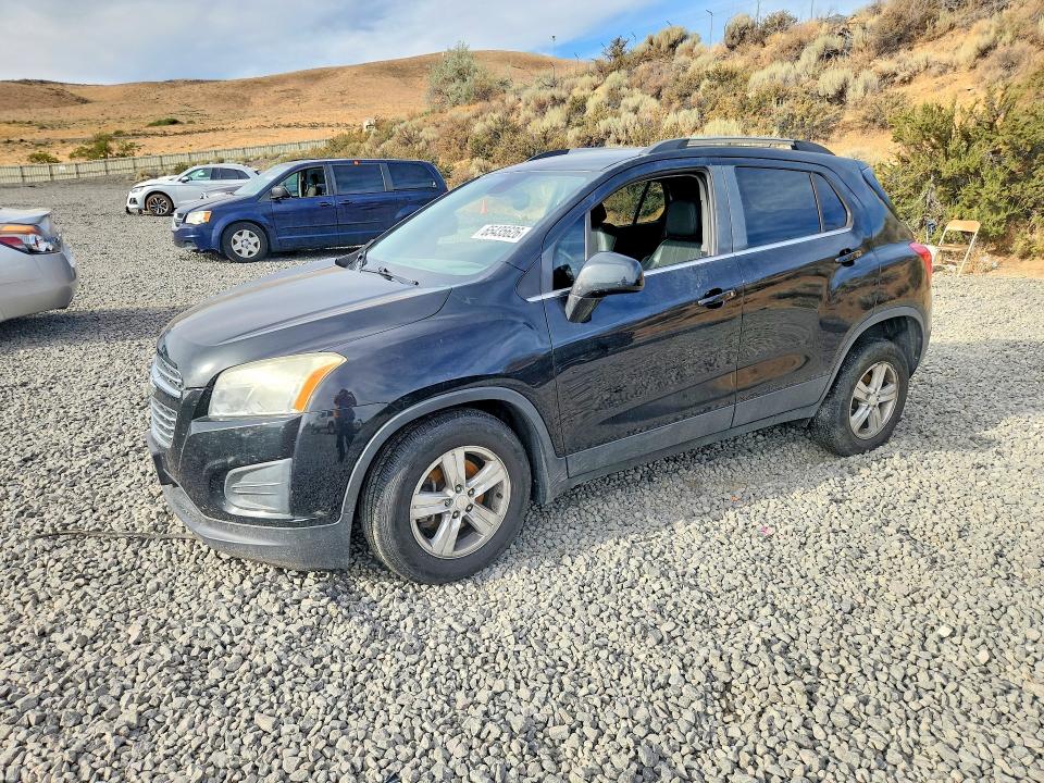 CHEVROLET TRAX 2015 with VIN 3GNCJRSB1FL174627 - Photo from auction