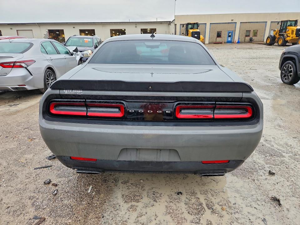 Photo 6 from auction – 2019 DODGE CHALLENGER with VIN 2C3CDZBT5KH652368
