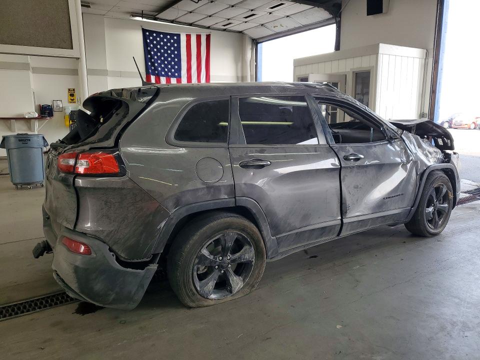 Photo 3 from auction – 2018 JEEP CHEROKEE with VIN 1C4PJMCX9JD517397