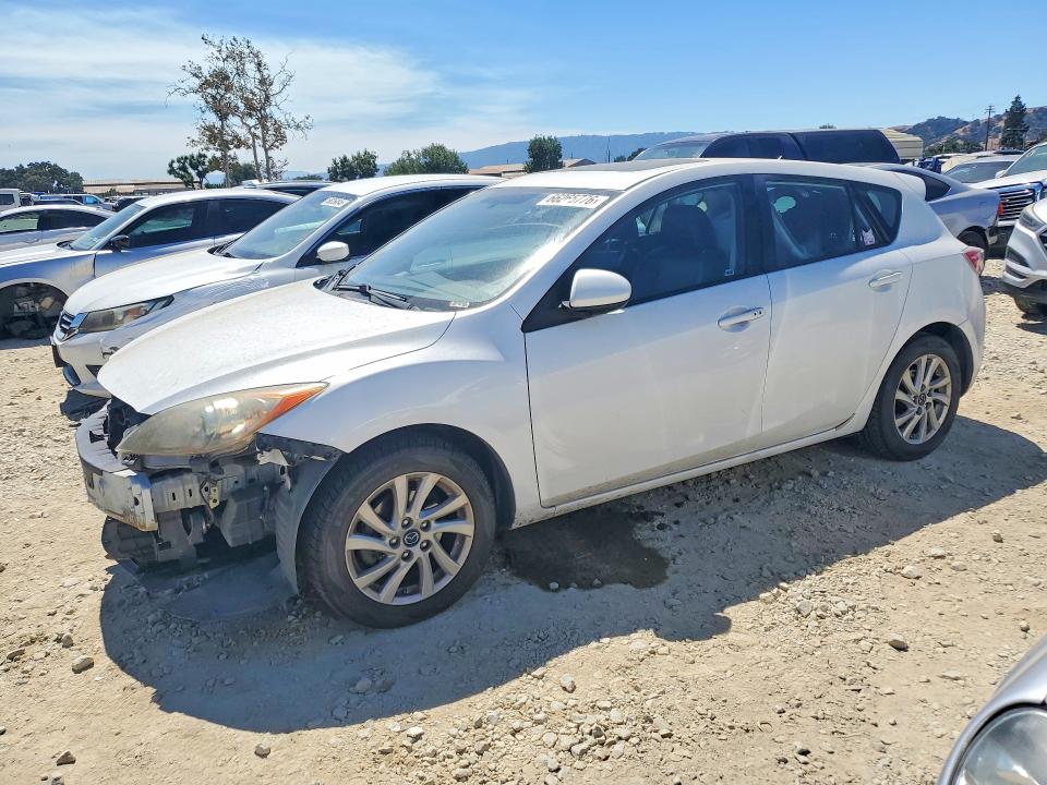 MAZDA 3 2013 with VIN JM1BL1MP2D1722194 - Photo from auction