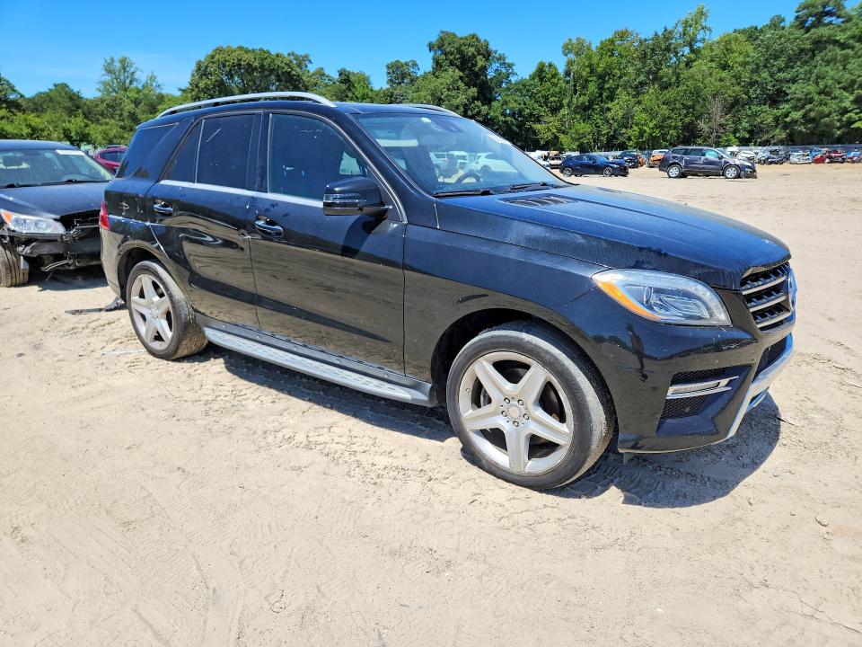 Photo 4 from auction – 2015 MERCEDES-BENZ ML with VIN 4JGDA5GB1FA501061