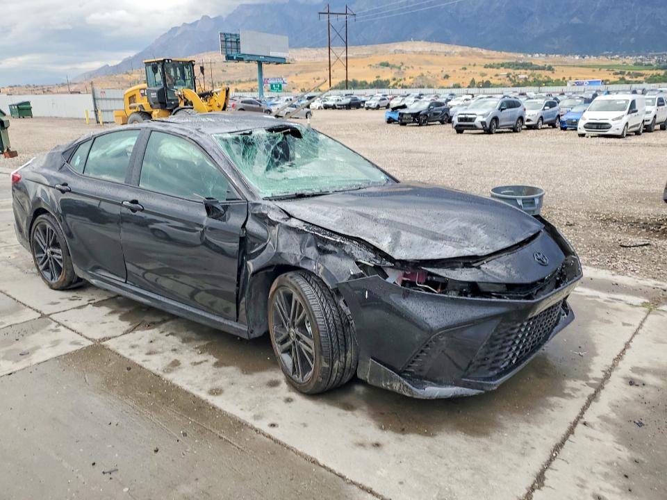 Foto 4 de la subasta – 2025 TOYOTA CAMRY con VIN 4T1DAACK8SU127751