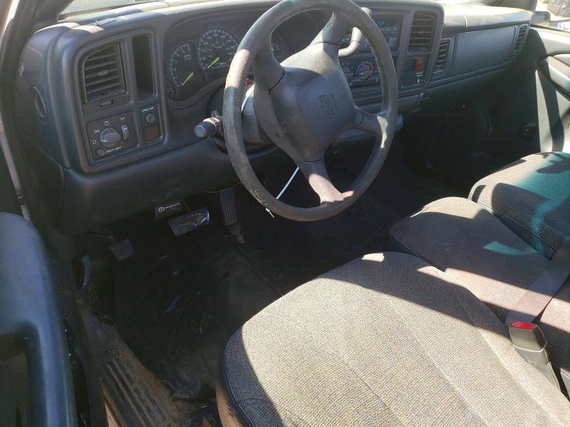 Photo 8 from auction – 2000 CHEVROLET SILVERADO with VIN 1GCEC14V3YE274753