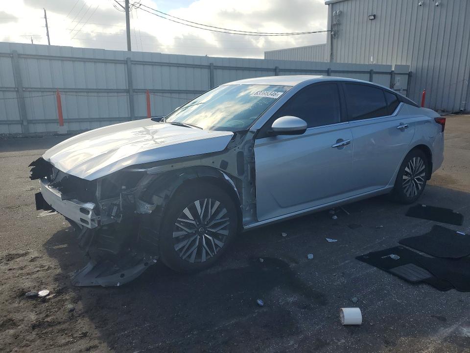 NISSAN ALTIMA 2024 with VIN 1N4BL4DVXRN396599 - Photo from auction