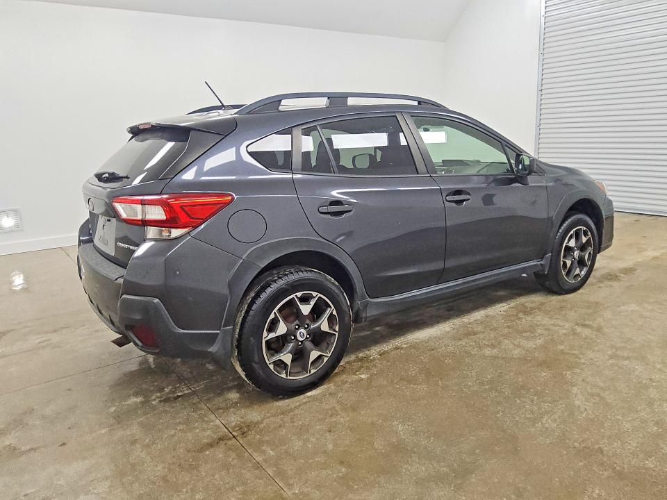 Photo 3 from auction – 2018 SUBARU CROSSTREK with VIN JF2GTAAC6JG226834