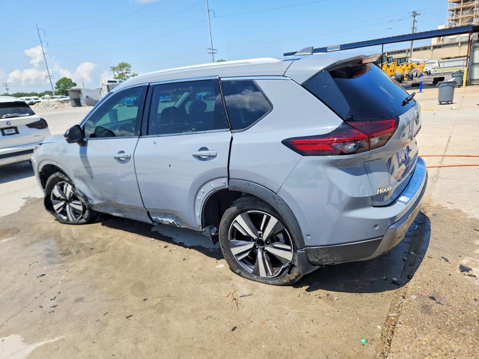 Photo 2 from auction – 2024 NISSAN ROGUE with VIN 5N1BT3CA8RC681179