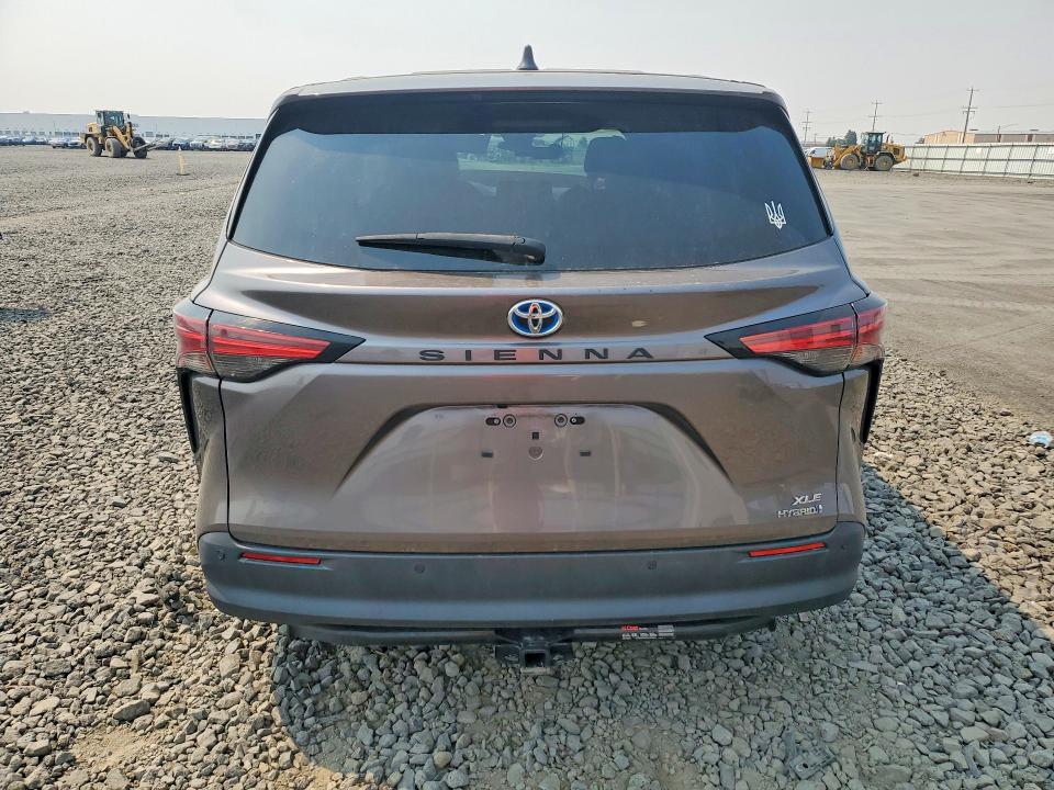 Photo 6 from auction – 2022 TOYOTA SIENNA with VIN 5TDYRKEC4NS093309