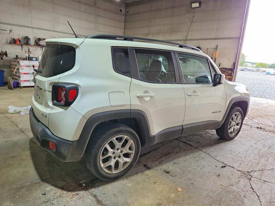 Photo 3 from auction – 2015 JEEP RENEGADE with VIN ZACCJBBT8FPC04450