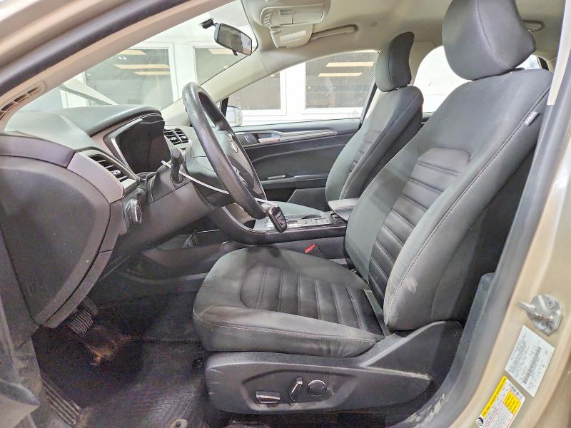 Photo 7 from auction – 2017 FORD FUSION with VIN 3FA6P0LU3HR314070