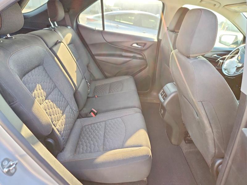 Photo 10 from auction – 2018 CHEVROLET EQUINOX with VIN 2GNAXJEV0J6233628