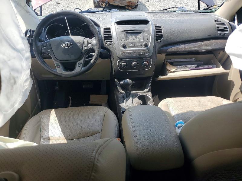 Photo 8 from auction – 2015 KIA SORENTO with VIN 5XYKT3A64FG633088