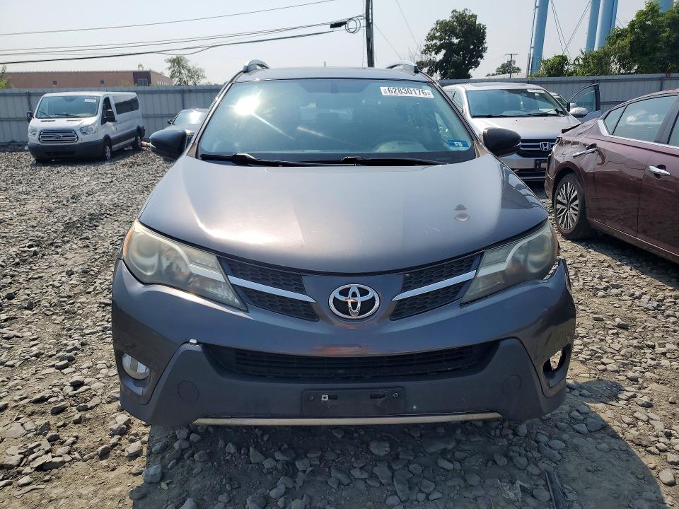 Photo 5 from auction – 2013 TOYOTA RAV4 with VIN 2T3DFREV9DW095264