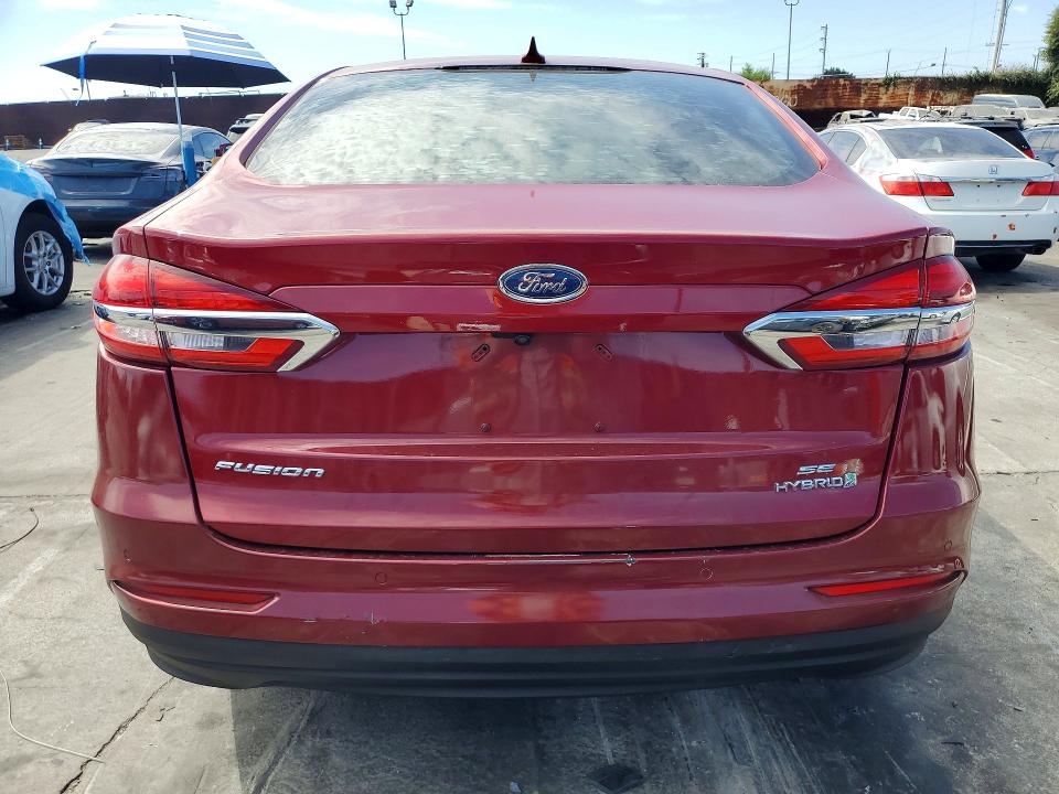 Photo 6 from auction – 2019 FORD FUSION with VIN 3FA6P0LU6KR242417
