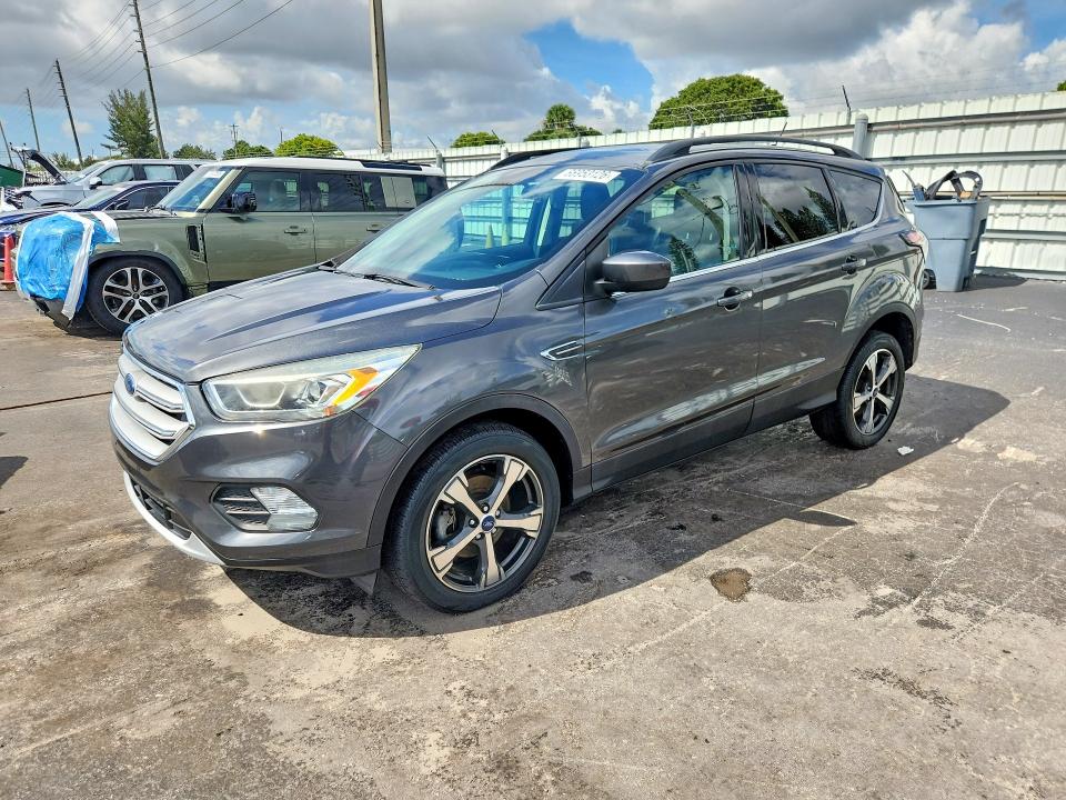 FORD ESCAPE 2018 with VIN 1FMCU0HD2JUA20541 - Photo from auction