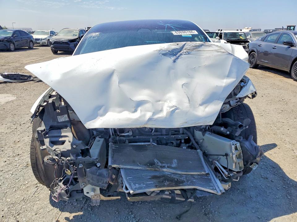 Photo 5 from auction – 2020 TESLA MODEL X with VIN 5YJXCDE25LF303711