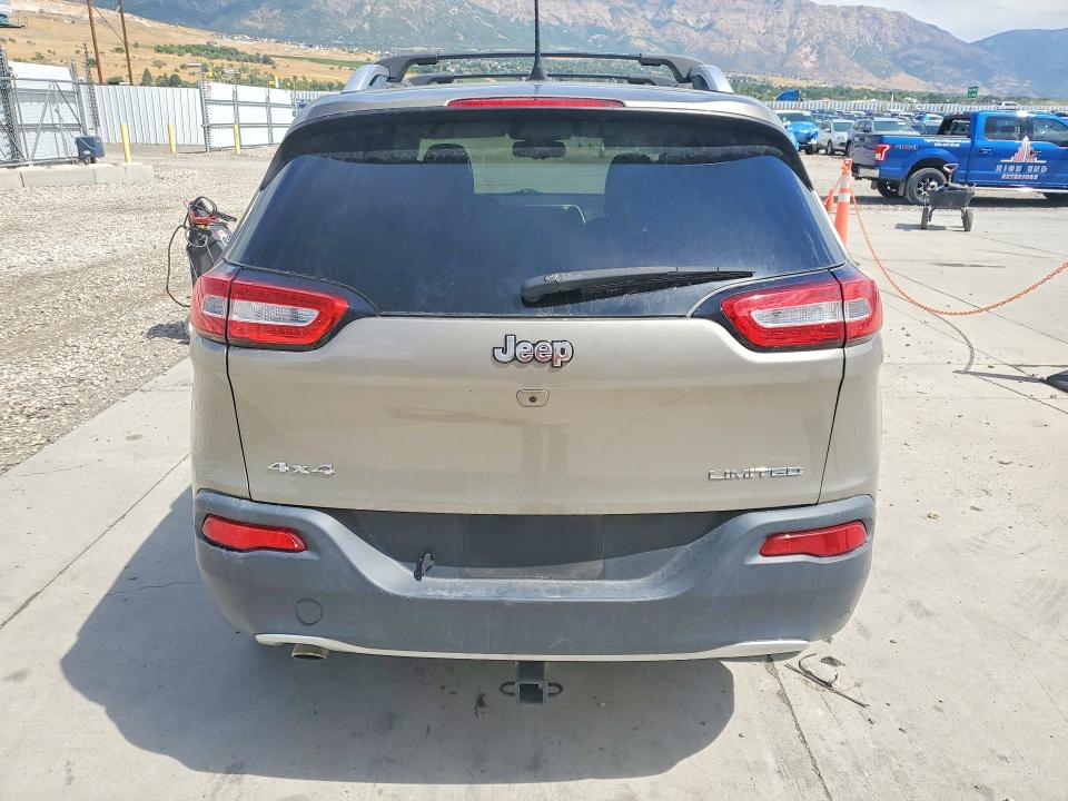 Zdjęcie 6 z aukcji – 2017 JEEP CHEROKEE z VIN 1C4PJMDBXHW557635