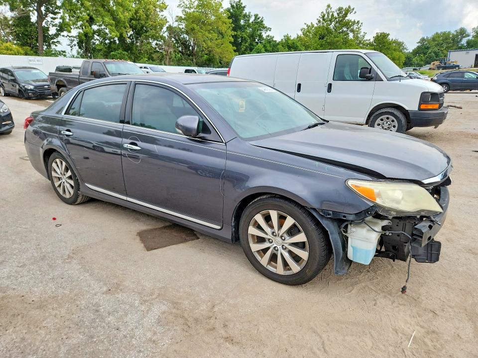 Foto 4 de la subasta – 2011 TOYOTA AVALON con VIN 4T1BK3DBXBU373697
