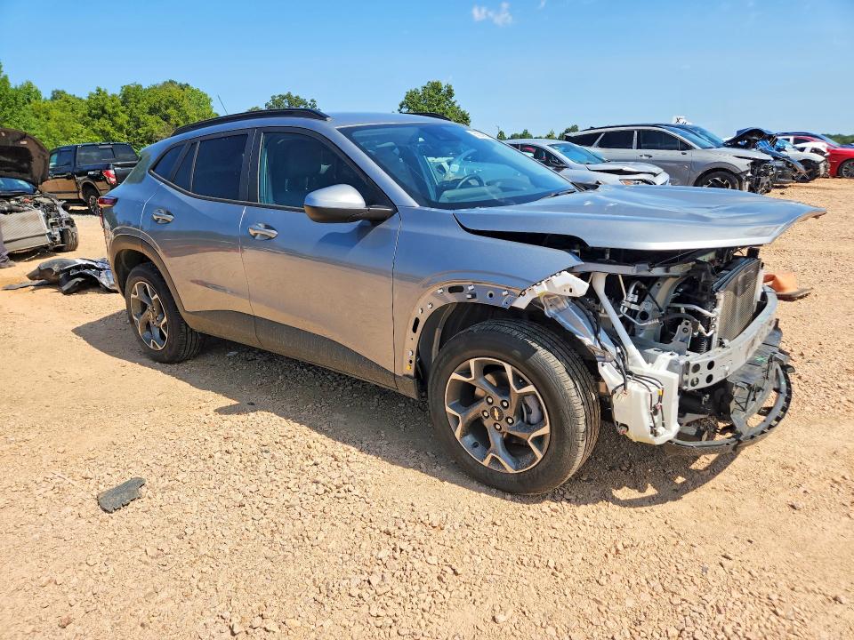 Photo 4 from auction – 2025 CHEVROLET TRAX with VIN KL77LHEP0SC299420