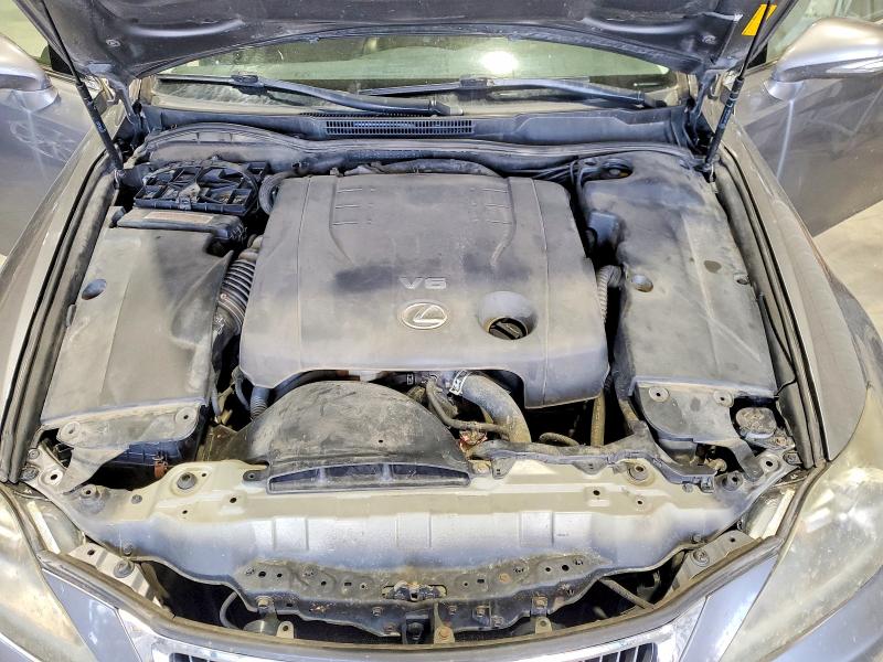Photo 11 from auction – 2012 LEXUS IS with VIN JTHCF5C20C5060341